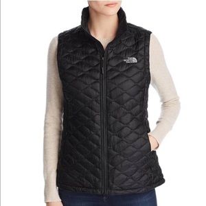 North Face Black Quilted Vest (Size S)